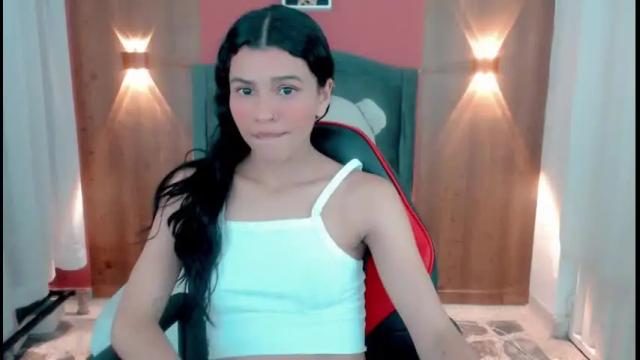 Image 3 of lyanamerry03 Stream on Chaturbate on 15 months ago