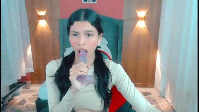 Image 8 of lyanamerry03 Stream on Chaturbate on 14 months ago