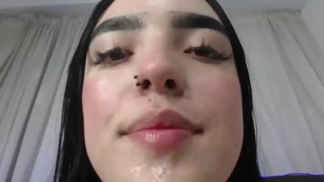 Image 10 of lyane_xx Stream on Chaturbate on 14 months ago
