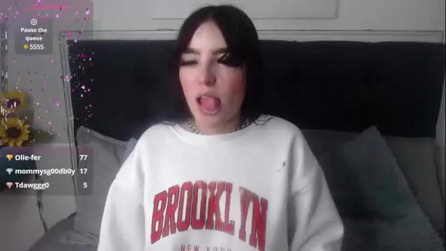 Image 2 of lyane_xx Stream on Chaturbate on 2 months ago