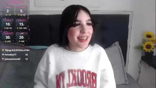 Image 2 of lyane_xx Stream on Chaturbate on 1 month ago