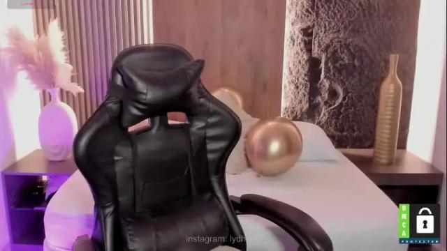 Image 12 of lydhia97 Stream on Chaturbate on 8 days ago