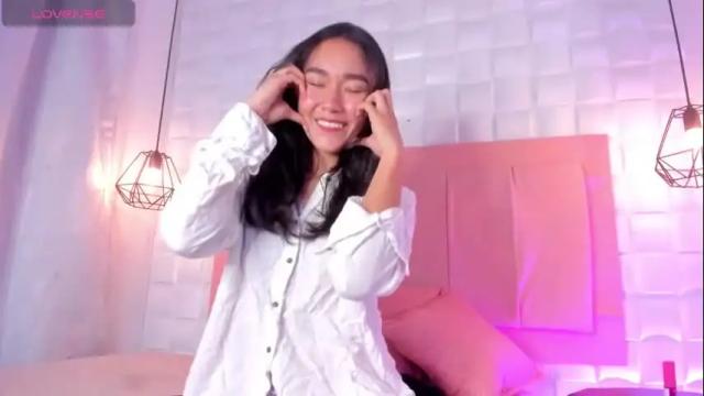 Image 4 of lyhana_lee Stream on Chaturbate on 1 month ago
