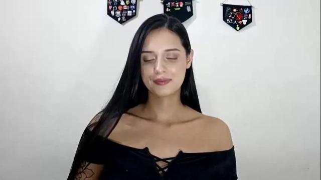 Image 12 of lyla205 Stream on Chaturbate on 1 month ago