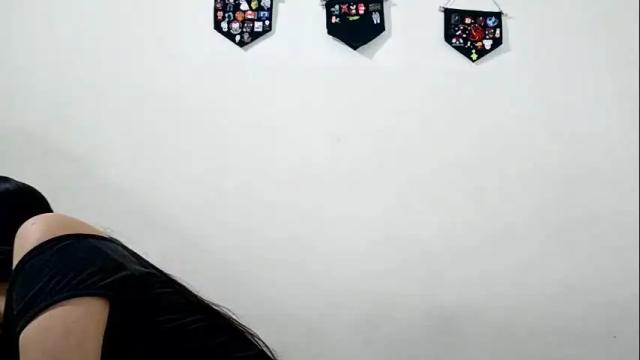 Image 6 of lyla205 Stream on Chaturbate on 1 month ago
