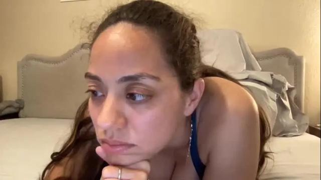 Image 8 of lylajades Stream on Chaturbate on 3 months ago