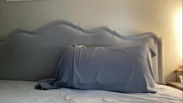 Image 2 of lylajades Stream on Chaturbate on 2 months ago