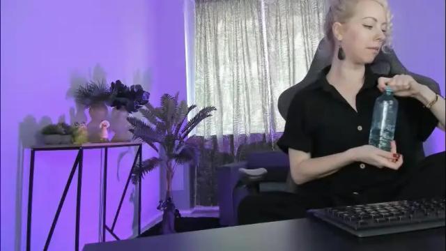 Image 7 of lylithskye Stream on Chaturbate on 2 months ago