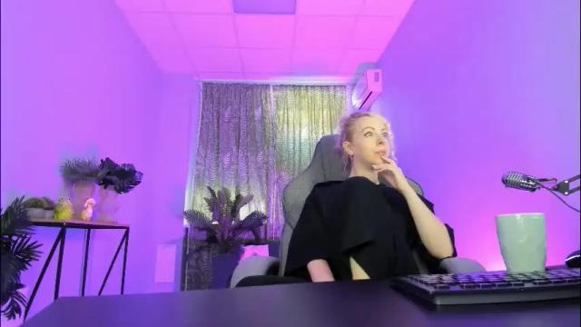 Image 4 of lylithskye Stream on Chaturbate on 1 month ago