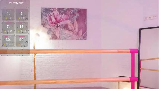 Image 2 of lyly_loveyou Stream on Chaturbate on 1 month ago