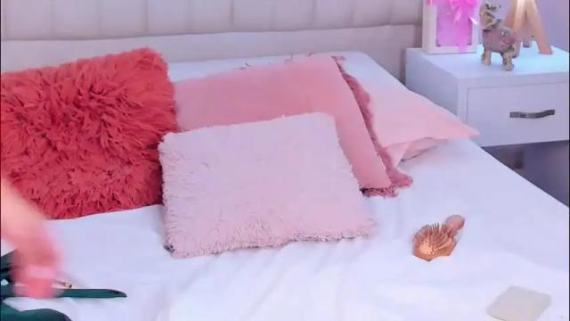 Image 2 of lyn_smith_ Stream on Chaturbate on 1 month ago