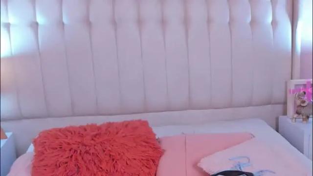 Image 2 of lyn_smith_ Stream on Chaturbate on 1 month ago