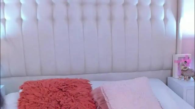 Image 4 of lyn_smith_ Stream on Chaturbate on 8 days ago