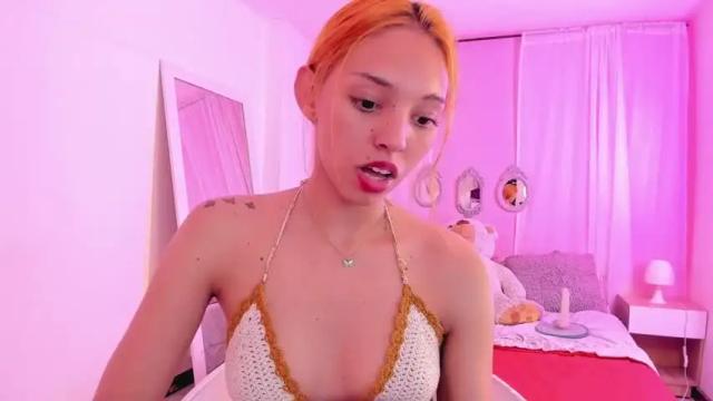 Image 3 of lyna_love Stream on Chaturbate on 25 months ago