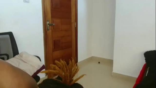 Image 6 of lynne_ Stream on Chaturbate on 10 days ago
