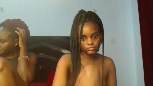 Image 4 of lynne_ Stream on Chaturbate on 3 months ago