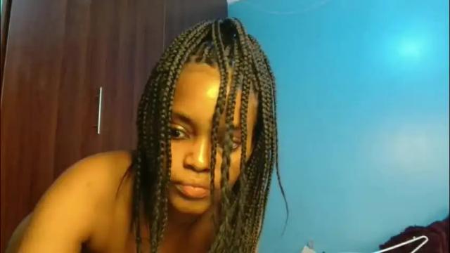 Image 2 of lynne_ Stream on Chaturbate on 2 months ago