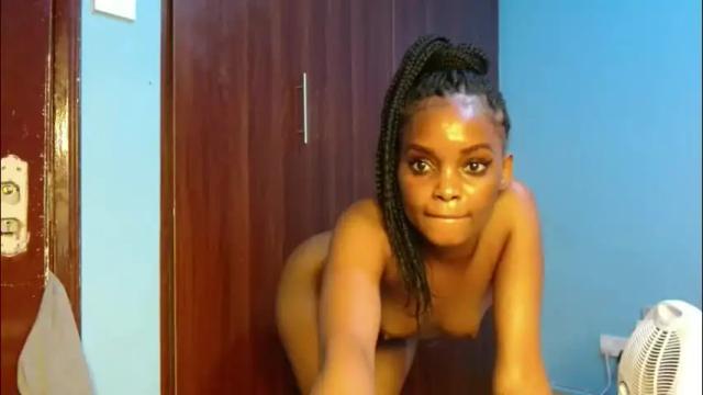 Image 4 of lynne_ Stream on Chaturbate on 2 months ago