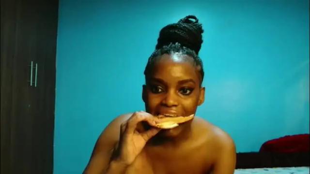 Image 8 of lynne_ Stream on Chaturbate on 1 month ago