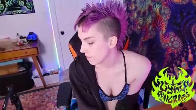 Image 11 of lynxanarres Stream on Chaturbate on 7 days ago