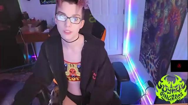 Image 4 of lynxanarres Stream on Chaturbate on 1 month ago