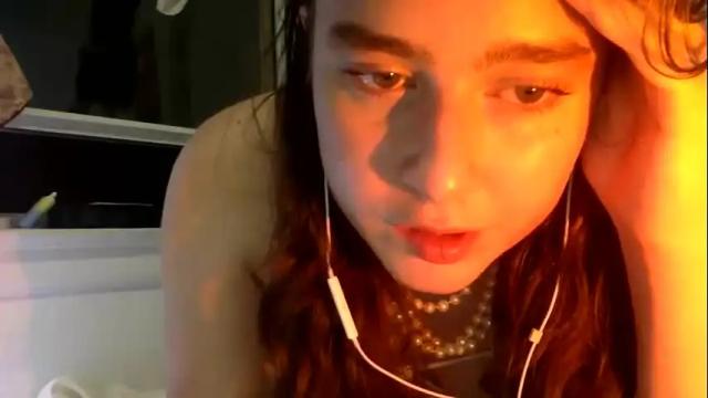 Image 3 of lynxbabe Stream on Chaturbate on 22 months ago