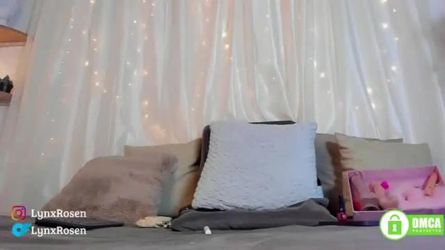 Image 8 of lynxrosen Stream on Chaturbate on 18 months ago