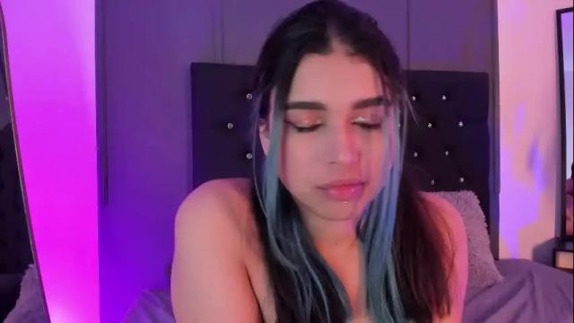 Image 8 of lyra_rain Stream on Chaturbate on 16 days ago