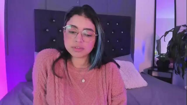 Image 12 of lyra_rain Stream on Chaturbate on 13 days ago