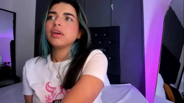 Image 12 of lyra_rain Stream on Chaturbate on 5 days ago