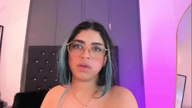 Image 7 of lyra_rain Stream on Chaturbate on 1 day ago