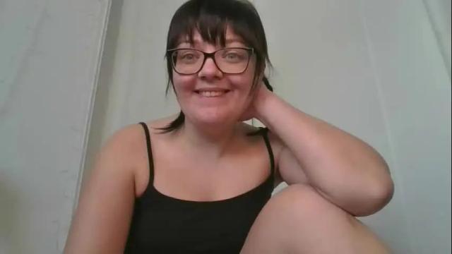 Image 3 of lyrajrose Stream on Chaturbate on 24 days ago