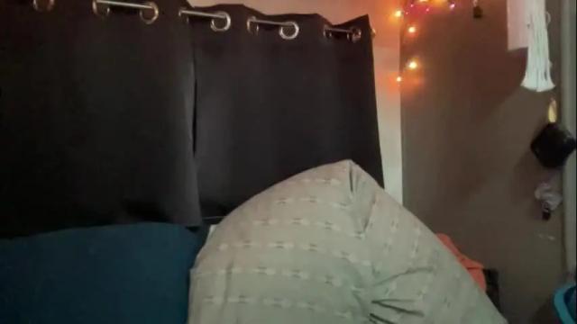 Image 8 of lyrann1 Stream on Chaturbate on 16 months ago