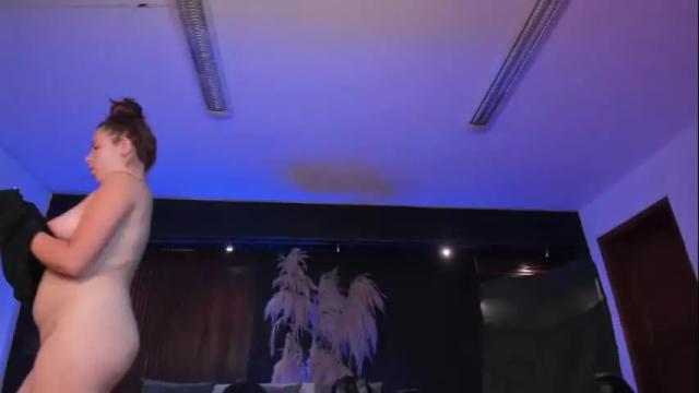 Image 11 of lyssa_muller Stream on Chaturbate on 1 month ago