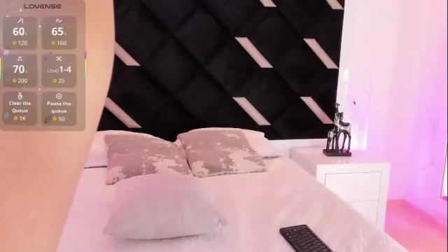 Image 12 of lyxi_ Stream on Chaturbate on 4 months ago