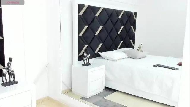 Image 11 of lyxi_ Stream on Chaturbate on 3 months ago