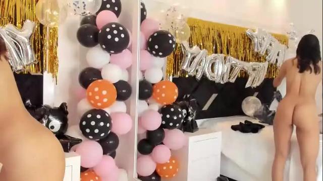 Image 2 of lyxi_ Stream on Chaturbate on 2 months ago