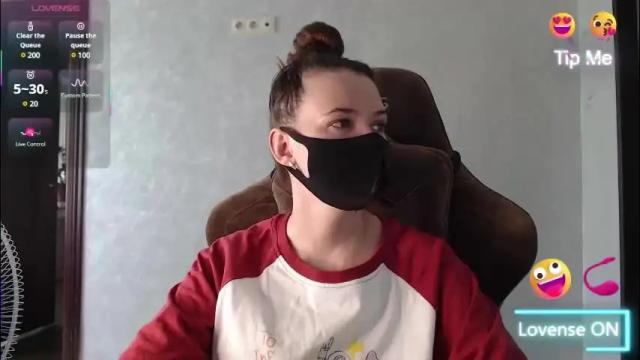 Image 3 of m00n8kiki Stream on Chaturbate on 3 months ago