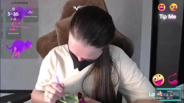 Image 10 of m00n8kiki Stream on Chaturbate on 1 month ago