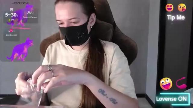 Image 2 of m00n8kiki Stream on Chaturbate on 1 month ago