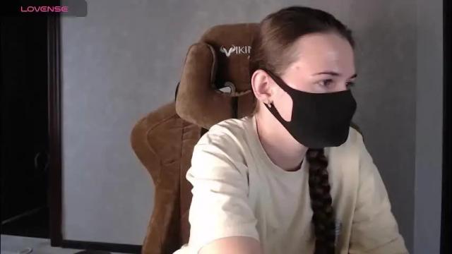 Image 2 of m00n8kiki Stream on Chaturbate on 2 months ago