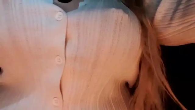 Image 6 of m0ms_place Stream on Chaturbate on 17 months ago