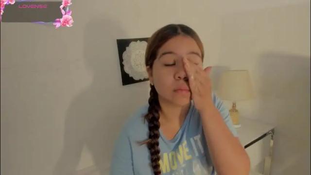 Image 4 of m1lk_choc Stream on Chaturbate on 27 days ago