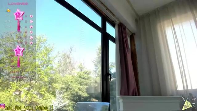 Image 7 of m1ss_ariana Stream on Chaturbate on 13 months ago
