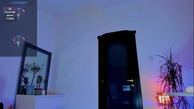 Image 2 of m_eris Stream on Chaturbate on 1 month ago