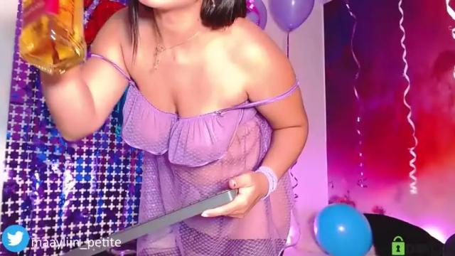 Image 8 of maayliin_petite Stream on Chaturbate on 12 months ago