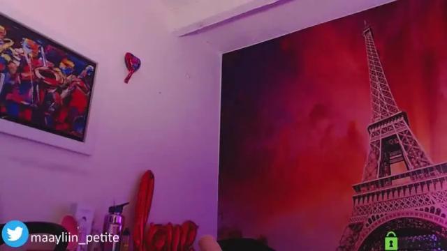 Image 7 of maayliin_petite Stream on Chaturbate on 15 months ago