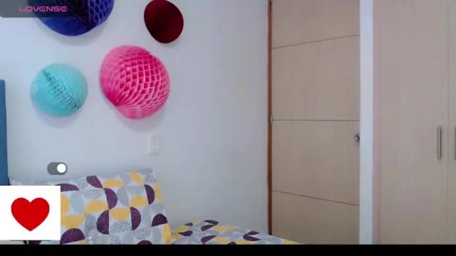 Image 11 of macarena_conde Stream on Chaturbate on 14 months ago