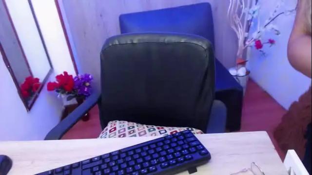 Image 2 of macarena_rey Stream on Chaturbate on 1 month ago