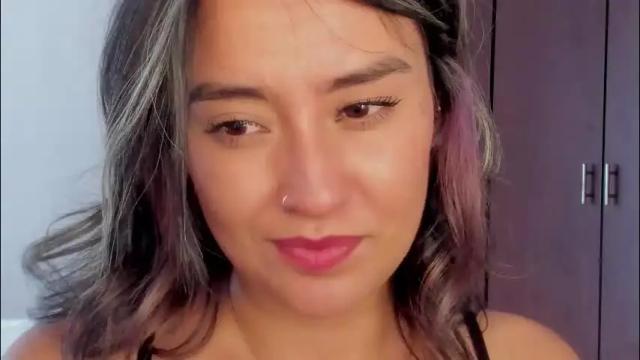 Image 4 of macarenax Stream on Chaturbate on 4 months ago